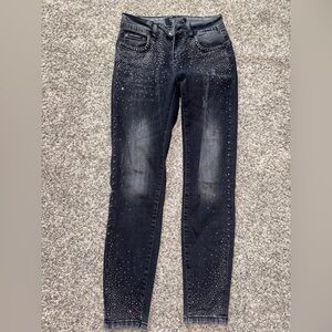 Elegant Black Studded Women's Skinny Jeans